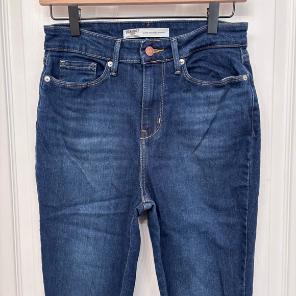 Signature by Levi Strauss Dark Blue Ultra High Rise Jeggings Size 4 - Picture 3 of 15